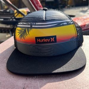 NWOT Hurley flat bill trucker hat
